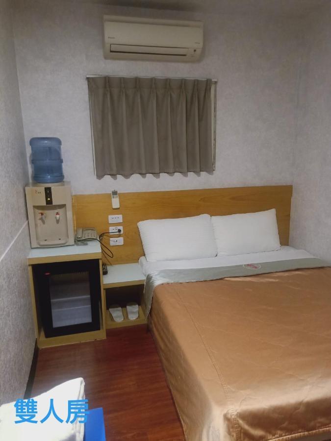 Yung Feng Hotel Keelung Exterior foto
