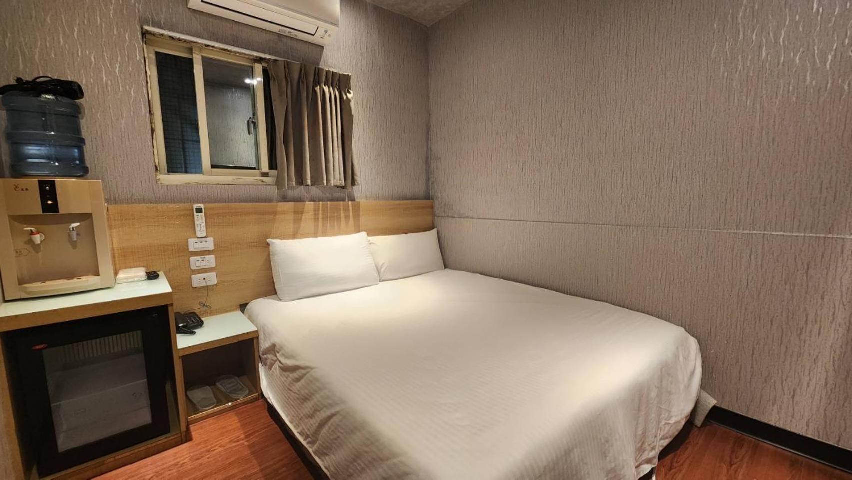 Yung Feng Hotel Keelung Exterior foto